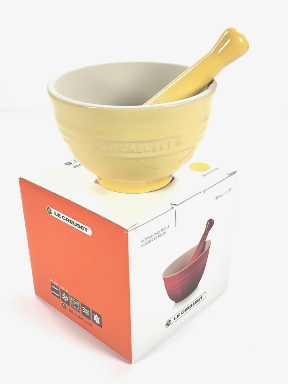 NEW Le Creuset Yellow Camomile Stoneware Ceramic Mortar & Pestle